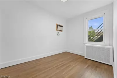 838 Roosevelt Ave, Secaucus, NJ 07094 - Photo 13