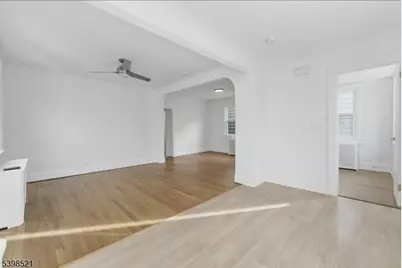 838 Roosevelt Ave, Secaucus, NJ 07094 - Photo 5