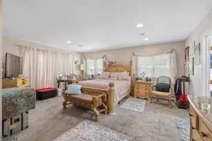 220 Horseshoe Rd, Berkeley Heights Township, NJ 07922 - Photo 19