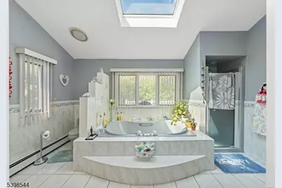 220 Horseshoe Rd, Berkeley Heights Township, NJ 07922 - Photo 21