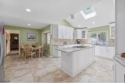 220 Horseshoe Rd, Berkeley Heights Township, NJ 07922 - Photo 7