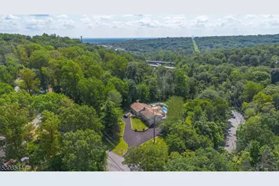 220 Horseshoe Rd, Berkeley Heights Township, NJ 07922 - Photo 41