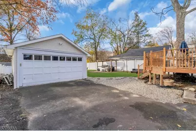 18 Belle Terre Rd, West Orange Township, NJ 07052 - Photo 19