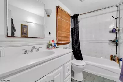 18 Belle Terre Rd, West Orange Township, NJ 07052 - Photo 11