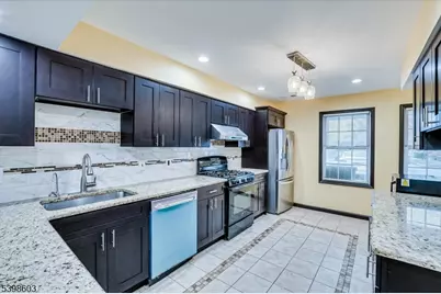 28 Cosgrove Ct, East Brunswick Township, NJ 08816 - Photo 19