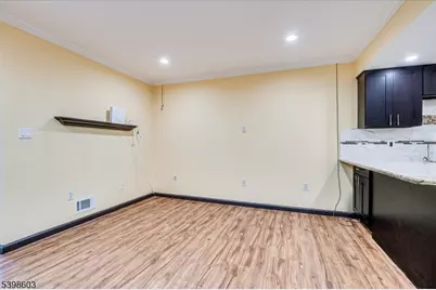 28 Cosgrove Ct, East Brunswick Township, NJ 08816 - Photo 27