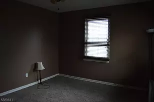 92 Oak Grove Rd, Raritan Township, NJ 08822 - Photo 13