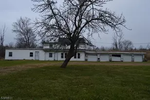 92 Oak Grove Rd, Raritan Township, NJ 08822 - Photo 19