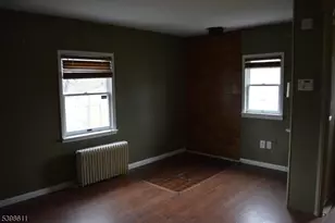 92 Oak Grove Rd, Raritan Township, NJ 08822 - Photo 11