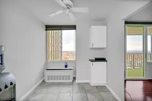 300 Winston Dr-C, Cliffside Park, NJ 07010 - Photo 17