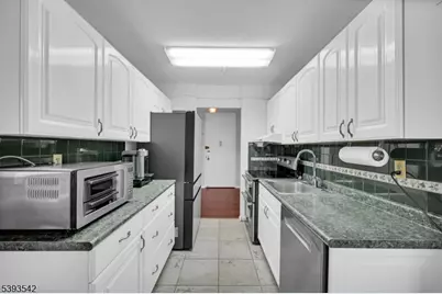 300 Winston Dr-C #1601, Cliffside Park, NJ 07010 - Photo 19