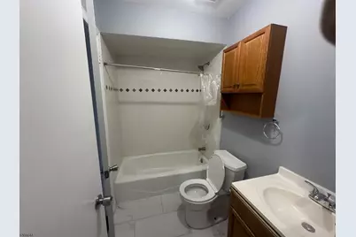 212 Village Cmns, Raritan Township, NJ 08822 - Photo 7