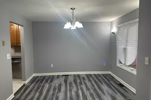 212 Village Commons, Raritan Township, NJ 08822 - Photo 5