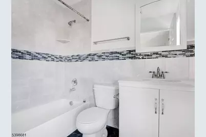 521-523 Walnut St #2, Elizabeth, NJ 07201 - Photo 13