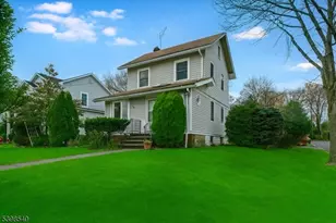 902 Center St, Garwood, NJ 07027 - Photo 1