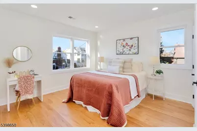 10 Marilyn Pl, Clifton, NJ 07011 - Photo 31