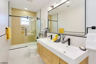 10 Marilyn Pl, Clifton, NJ 07011 - Photo 33