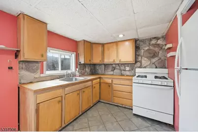 33 Setting Sun Trl, West Milford, NJ 07480 - Photo 13