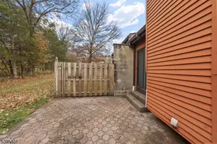 61 Bayberry Dr, Franklin Township, NJ 08873 - Photo 23