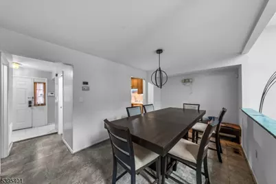 61 Bayberry Dr, Franklin Township, NJ 08873 - Photo 7