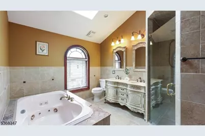 249-251 Sanford Ave, Lyndhurst Township, NJ 07071 - Photo 9