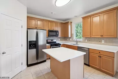 33 Kennedy Ct, Montgomery Township, NJ 08540 - Photo 9