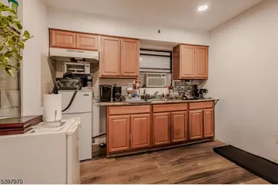 550 Ferry St, Newark, NJ 07105 - Photo 7