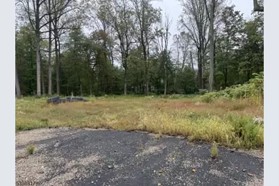 90 Century Ln, Watchung, NJ 07069 - Photo 1