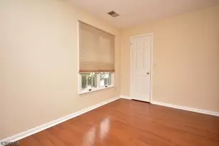 26 Smithfield Ct, Bernards Township, NJ 07920 - Photo 7