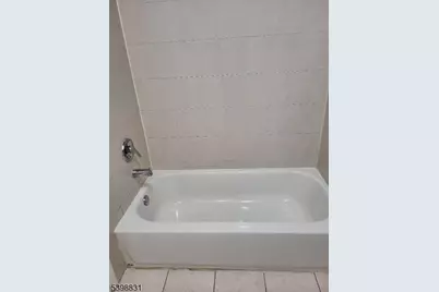 79 Norwood St, Newark, NJ 07106 - Photo 9