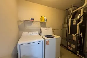 189 Sunshine Dr, Piscataway Township, NJ 08854 - Photo 9