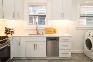 65 Poe Ave, Newark, NJ 07106 - Photo 3