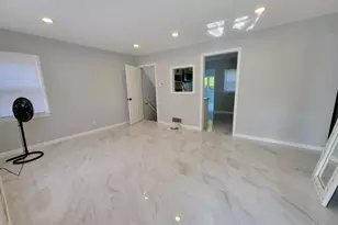 40 Surrey Ln, Clifton, NJ 07012 - Photo 5