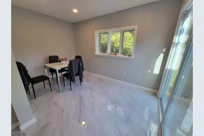 40 Surrey Ln, Clifton, NJ 07012 - Photo 13