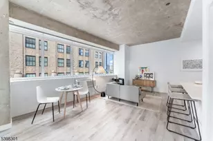10 Commerce Ct, Newark, NJ 07102 - Photo 3