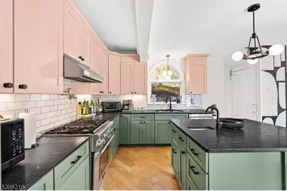 1370 Johnston Dr, Watchung, NJ 07069 - Photo 11