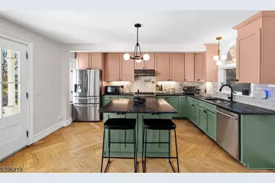 1370 Johnston Dr, Watchung, NJ 07069 - Photo 13