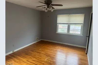 41 Eaton Ct, Berkeley Heights Township, NJ 07922 - Photo 5