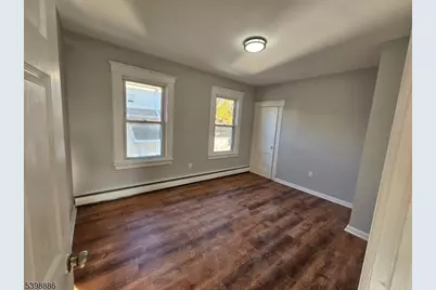 94 N 16th St, Prospect Park, NJ 07508 - Photo 3