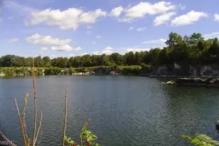 26 Amherst Ct, Hamburg, NJ 07419 - Photo 17