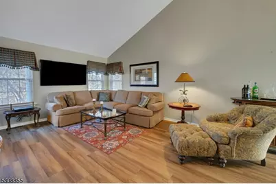 10 Rushmore Ln, Allamuchy Township, NJ 07840 - Photo 7