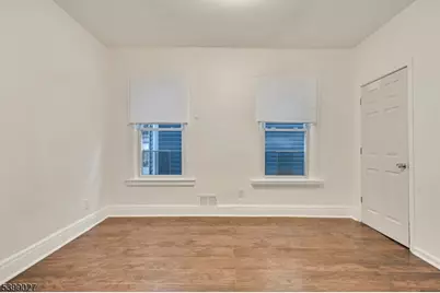 110 N 17th St, East Orange, NJ 07017 - Photo 7