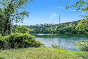 10 Smith Manor Blvd, West Orange Township, NJ 07052 - Photo 29