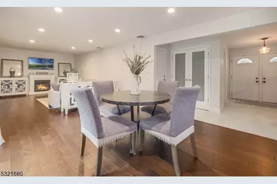 202 Andover Dr, Wayne, NJ 07470 - Photo 9