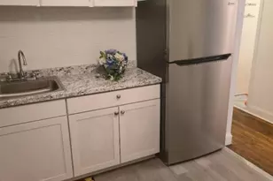 22 Sunset Ave, Bayonne, NJ 07002 - Photo 9