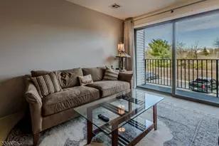 17 Sam Bonnell Dr, Union Township, NJ 08809 - Photo 7