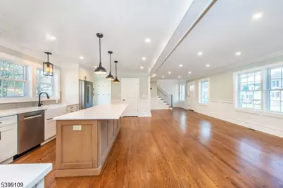 44 4th Ave, Roseland, NJ 07068 - Photo 9