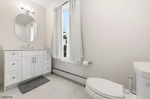 162 Walnut St, Montclair, NJ 07042 - Photo 7