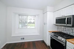 102 Chelsea Way, Bridgewater, NJ 08807 - Photo 11