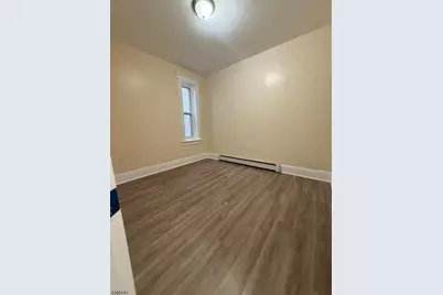 310 Ege Ave, Jersey City, NJ 07304 - Photo 5